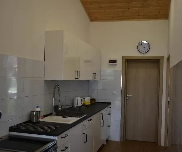 Сasa de vacaciones Blask Latarnl *